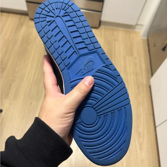 Jordan retro 1 blue - Picture 4 of 9